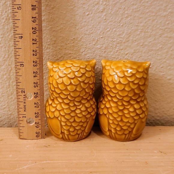 Vintage Owl Salt & Pepper Shakers - Picture 9 of 10